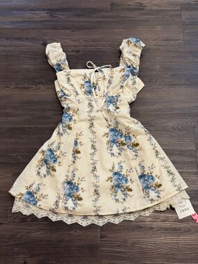 Cider Square Neck Floral Knotted Mini Dress White w/ Blue Floral Size Small